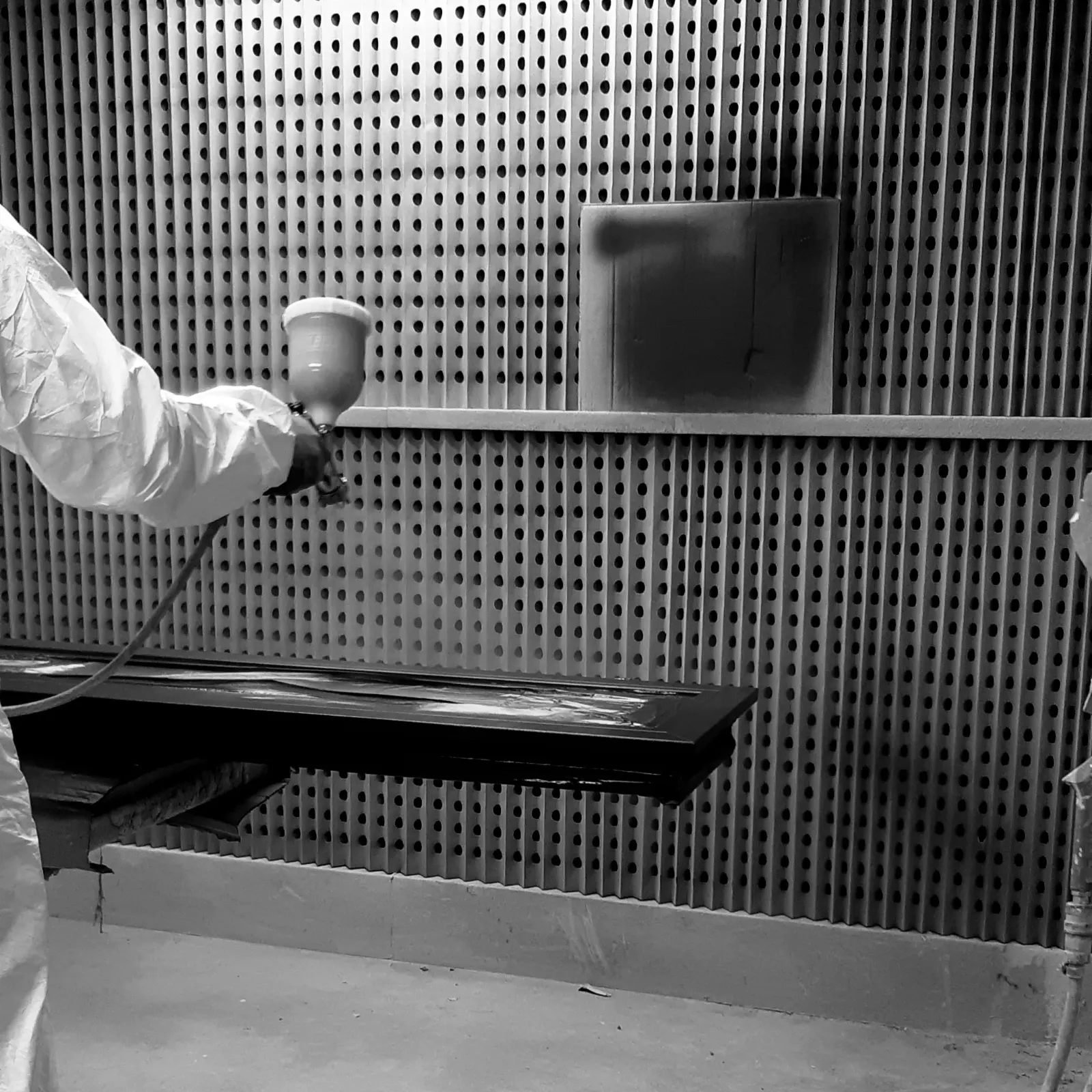 Laquage menuiserie PVC à La Mothe-Achard sur volet extérieur.